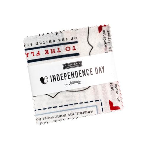 Independence Day Mini Charm 55720MC Moda Precuts