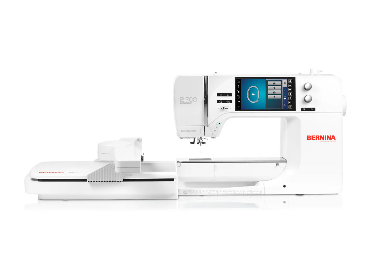 BERNINA  PRO 700 E
