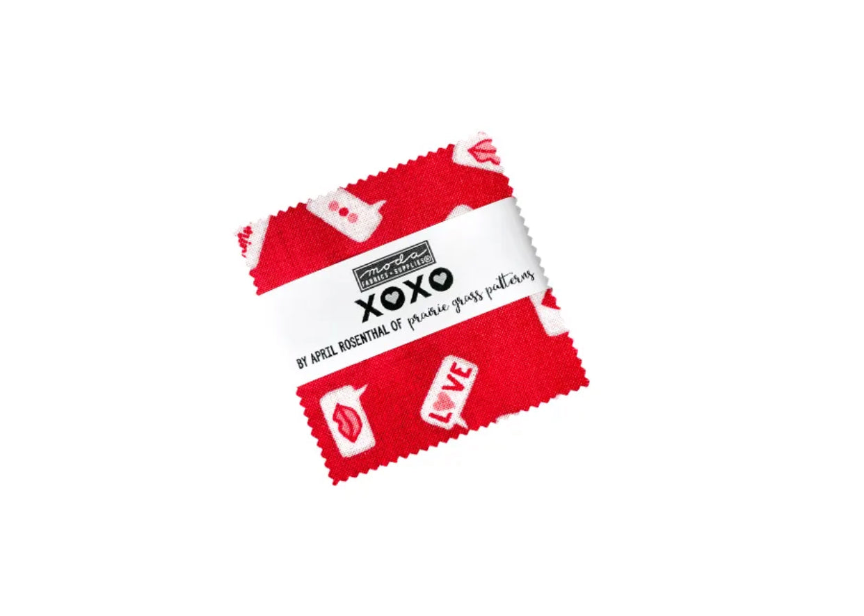 XOXO Mini Charm 24140MC Moda Precuts#1