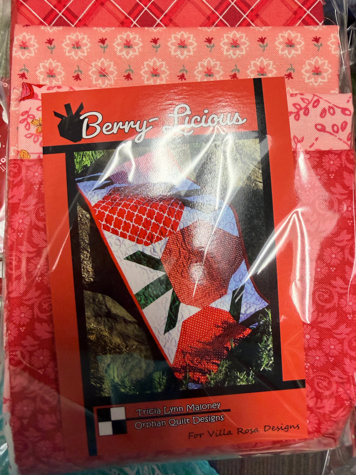 Berry Licious Table Runner Kit
