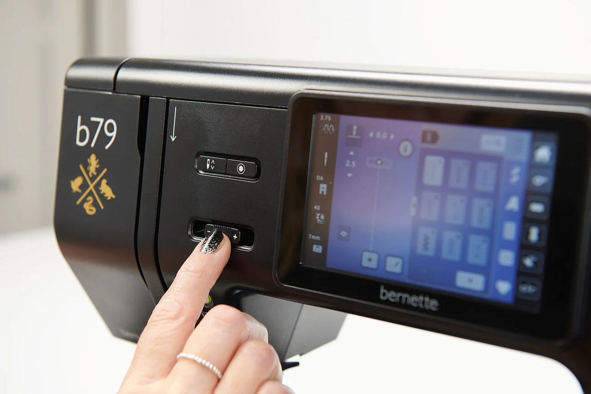 bernette 79 x Harry Potter™ Sewing & Embroidery Machine (Special Edition)