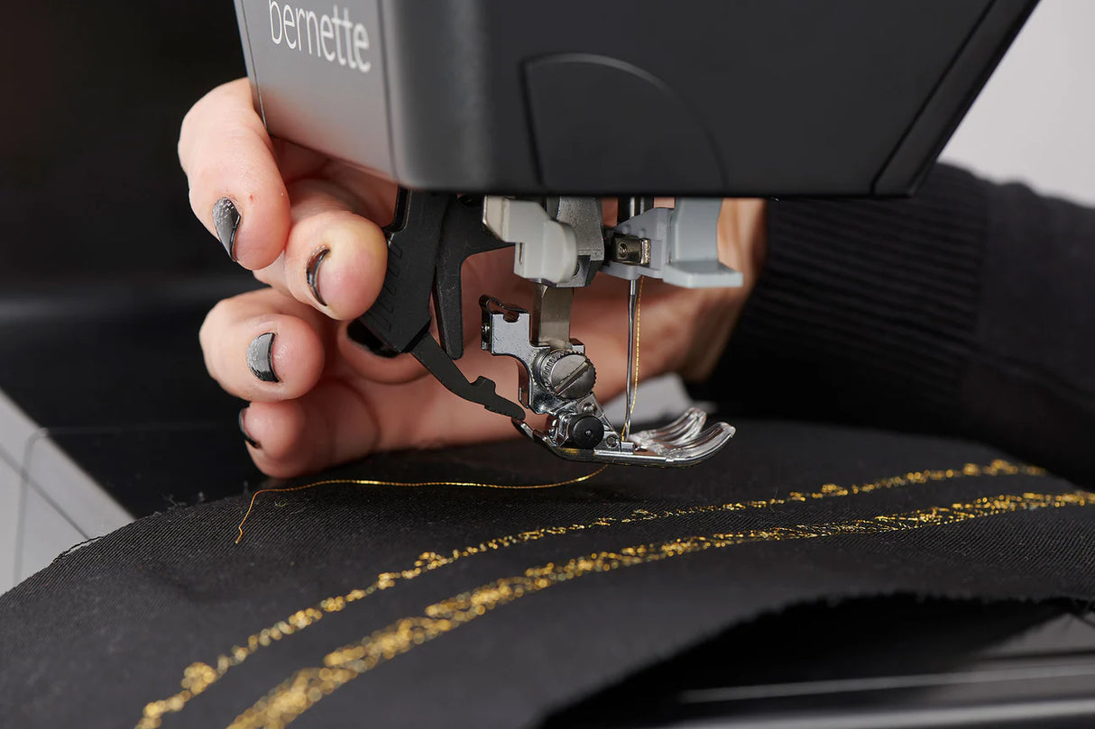 bernette 79 x Harry Potter™ Sewing & Embroidery Machine (Special Edition)