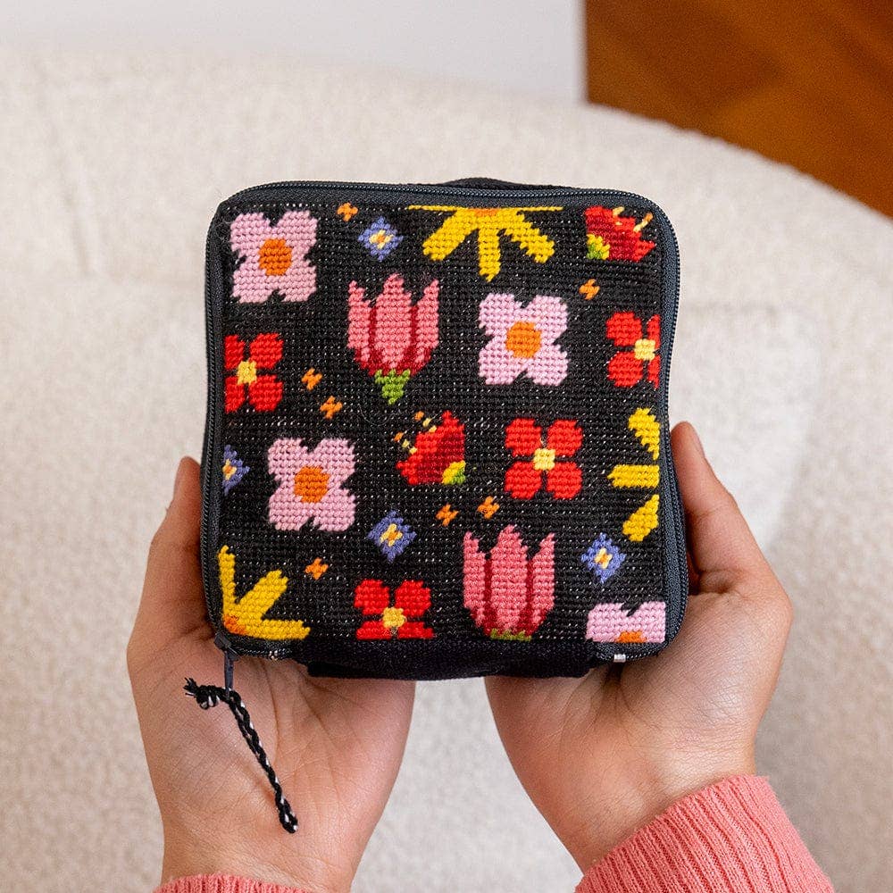 POP ART PETALS - Needlepoint Pouch Kit