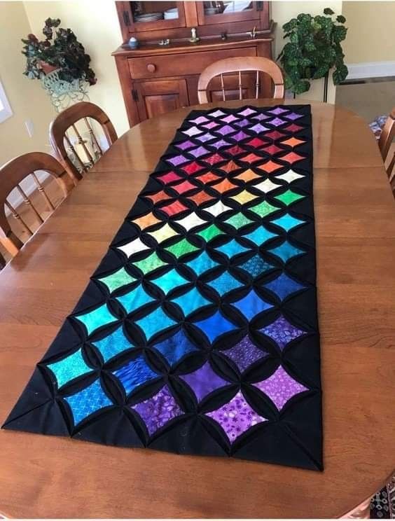 Cathedral Windows Table Runner Class-Advanced Beginner to Intermediate, Saturday 9/13, 10:30 am -4pm