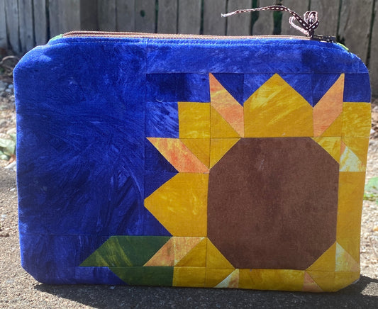 Sunflower Pieced Zipper Pouch Workshop OCTOBER 10, 10:30-3:30, ALL SUPPLIES INCLUDED