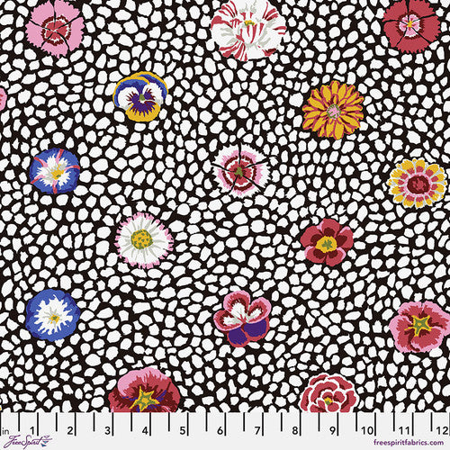 Guinea Flower - White || Classics, Kaffe by the yard