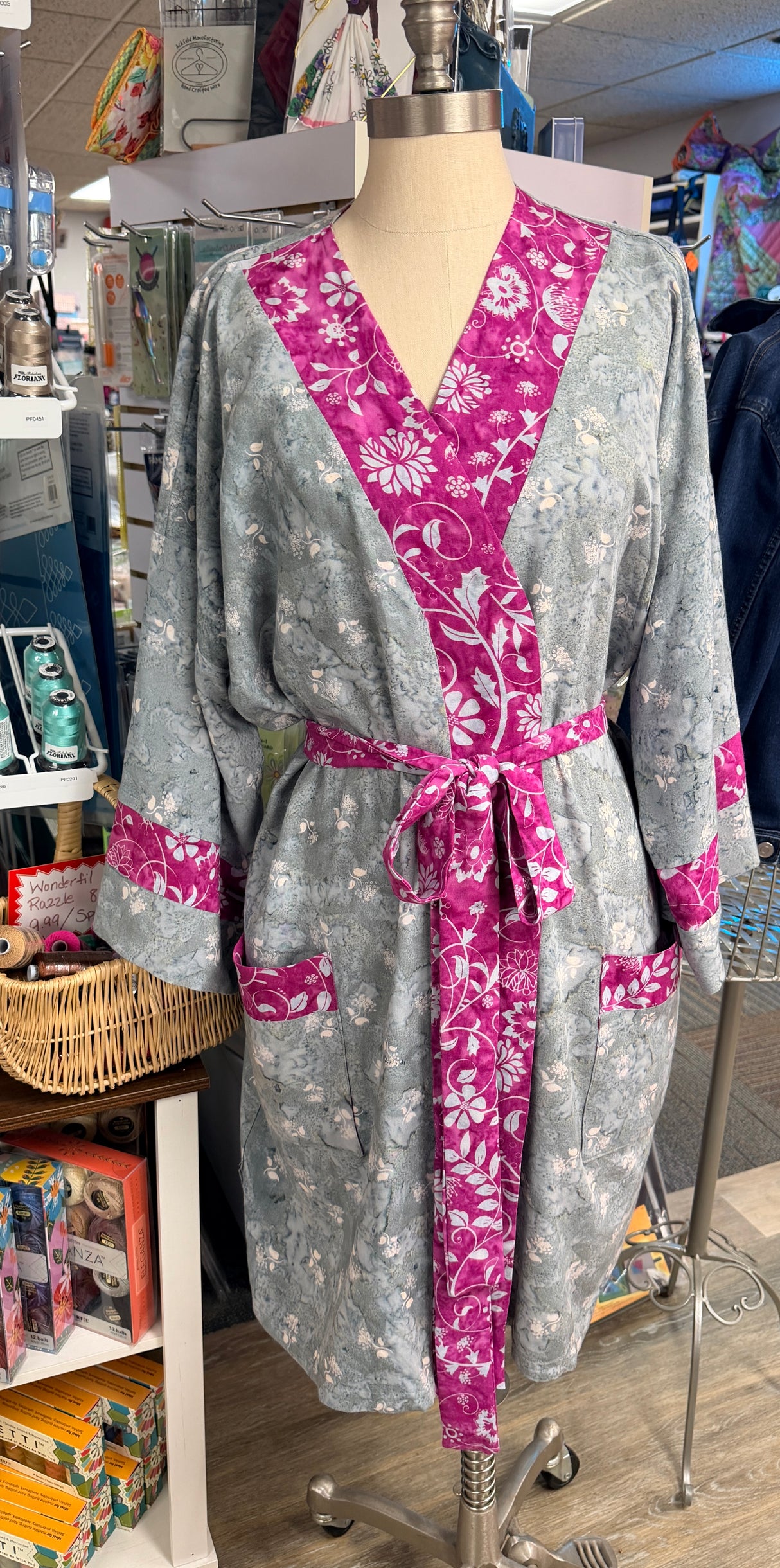 Serger Basics: Cozy Robe Workshop, Friday August 28, 10:30- 4pm