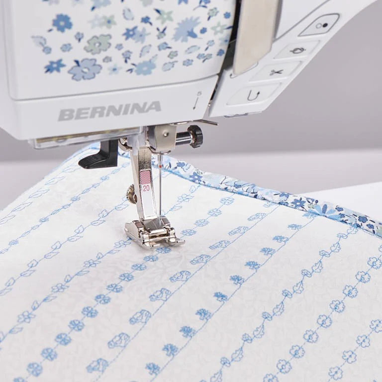 BERNINA 495 Liberty Edition, Gifts with Purchase