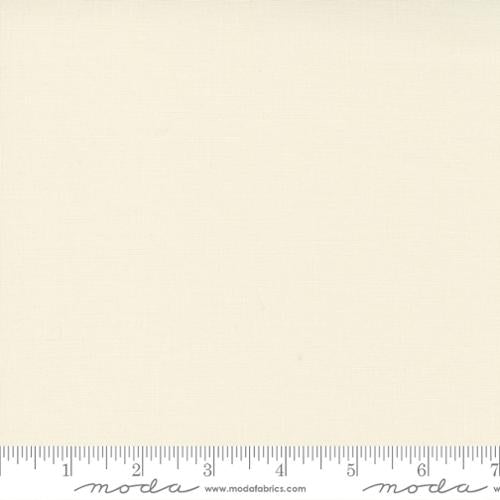 Bella Solids Ivory 9900 60 Moda