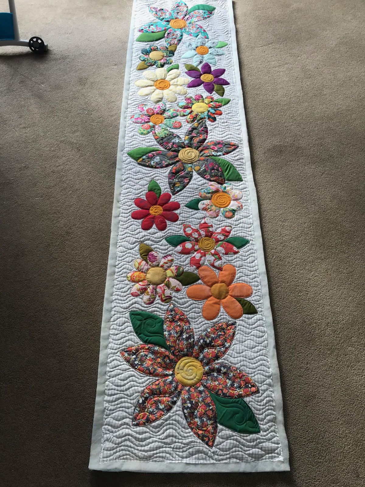 Run with Barb & Scissors: Bloom Table Runner, All Fabric Supplies included, May 2, 10:30-4