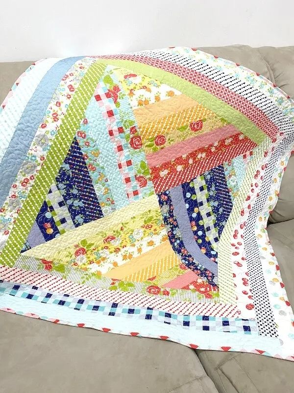 🌀Jelly Roll Spinner Quilt Class, Saturday 9/20 10:30-4. Beginner Friendly