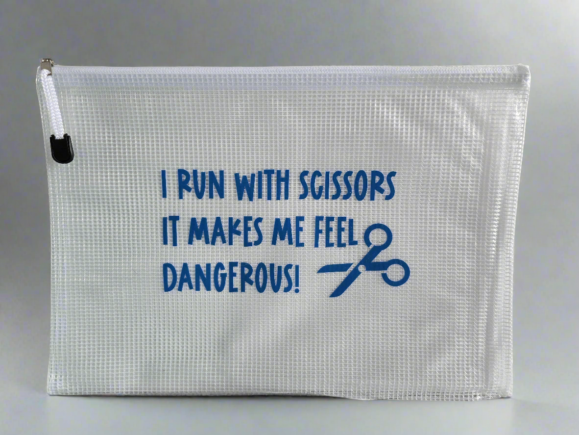 Quilt Project Bag: I run with Scissors