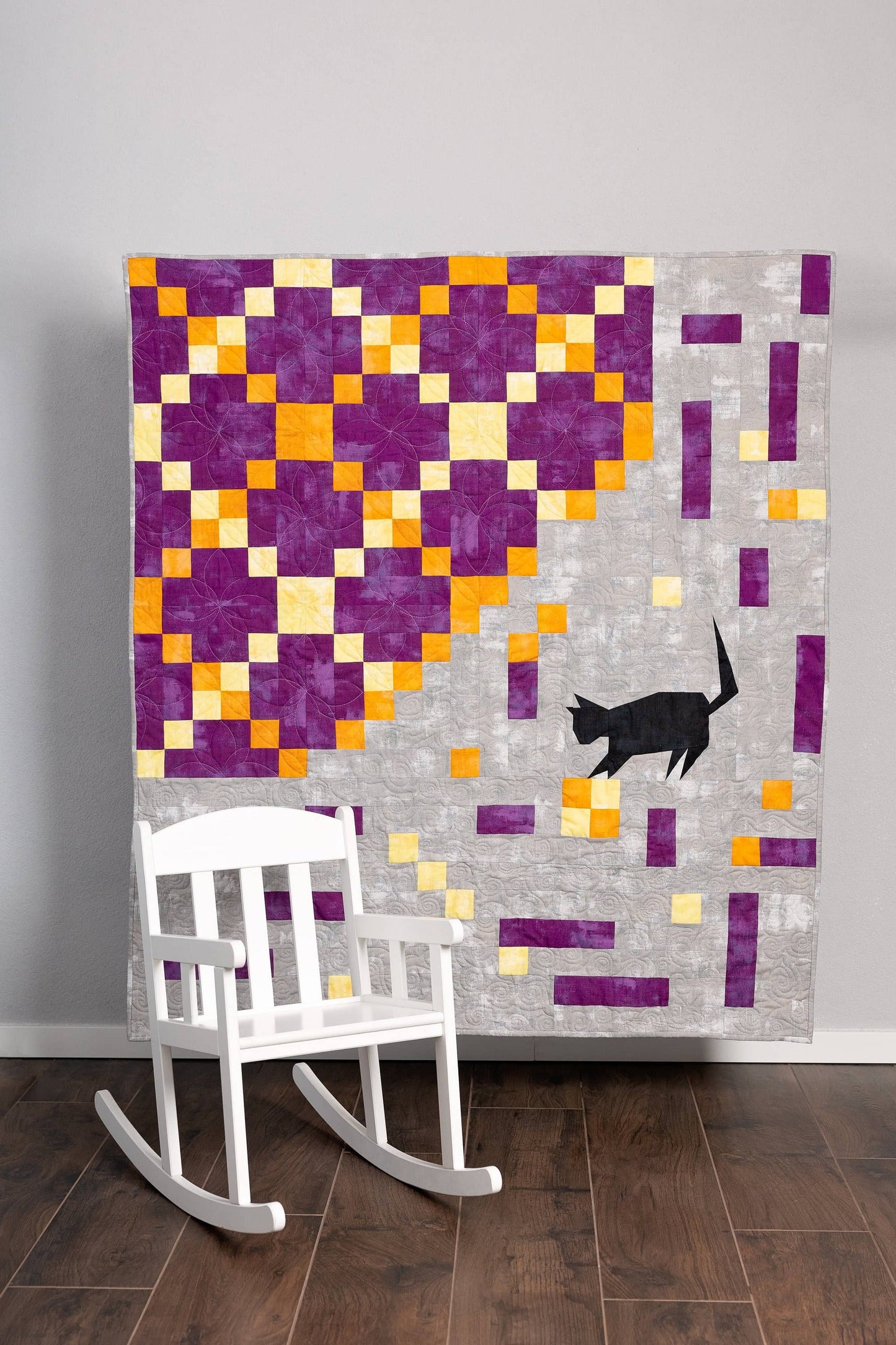 You Gotta' Be Kitten Me- Simple Irish Chain Quilt, Cat Helper